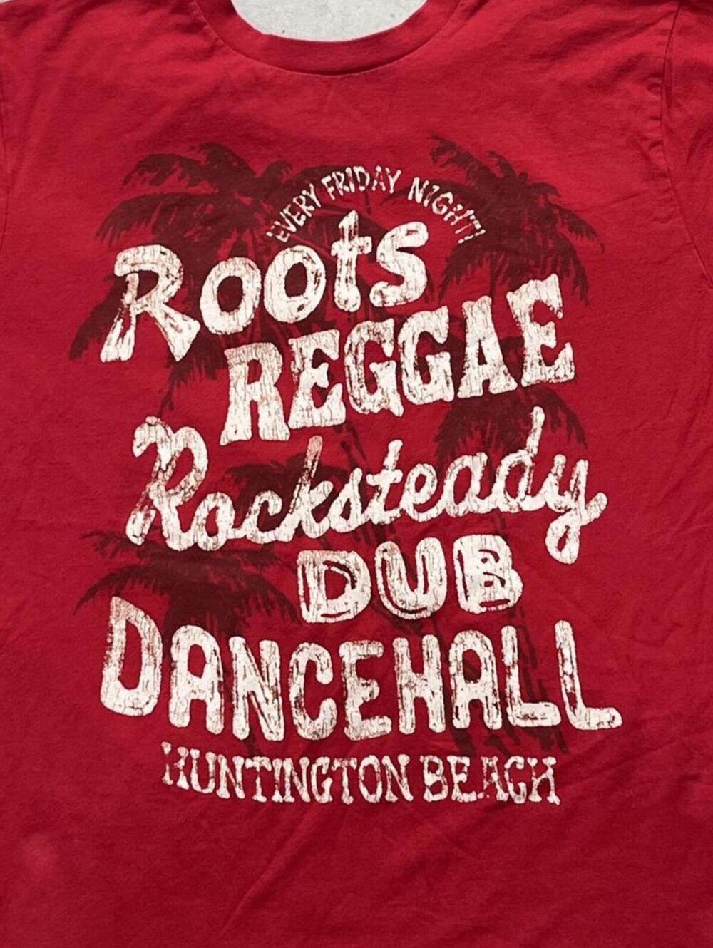 Huntington Beach Preowned Medium T-shirt